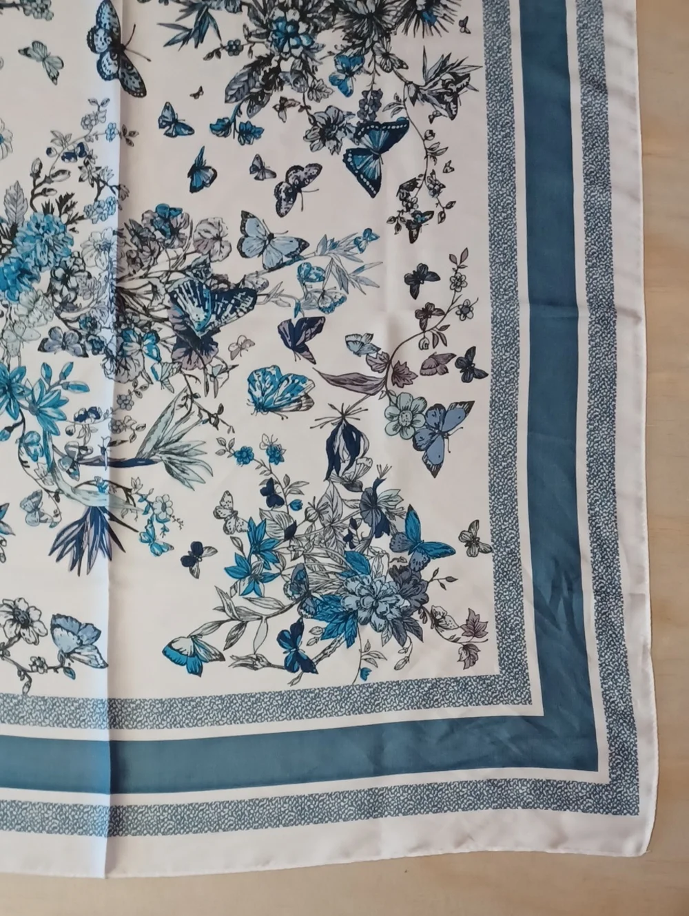 Floral and Butterfly Print Satin Square Scarf Blue White Cottagecore Boho 27×27